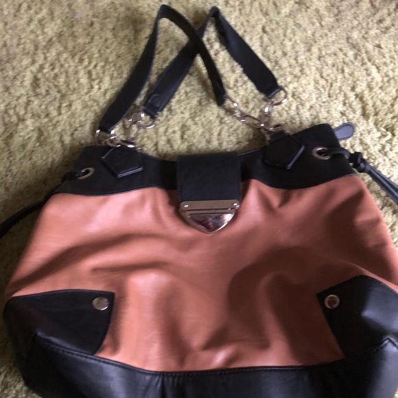 Handbag - Picture 2 of 6
